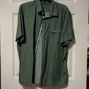 NWOT Perry Ellis green men’s shirt